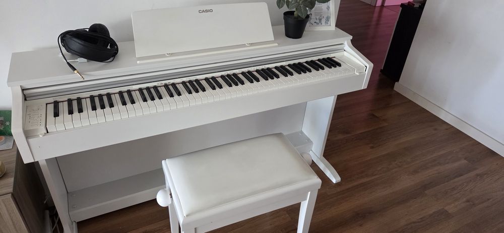 Piano Casio Celviano AP 270 branco