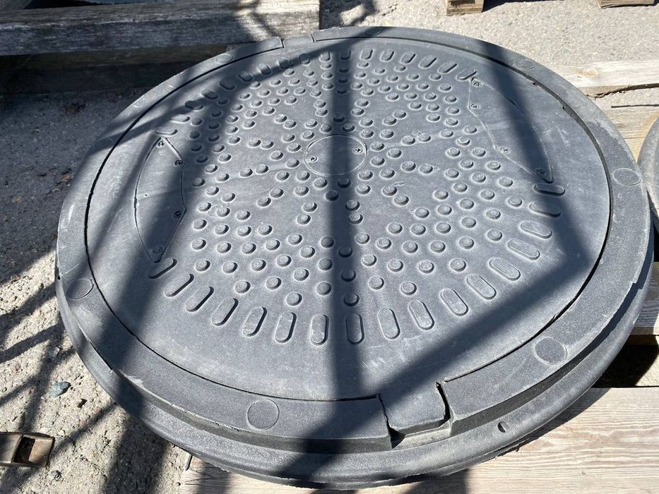 Люк каналізаційний