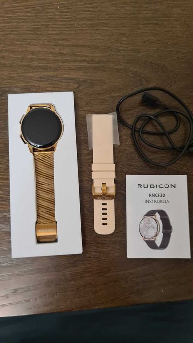 Smartwatch Rubicon RNCF 30 damski różowe lub złote