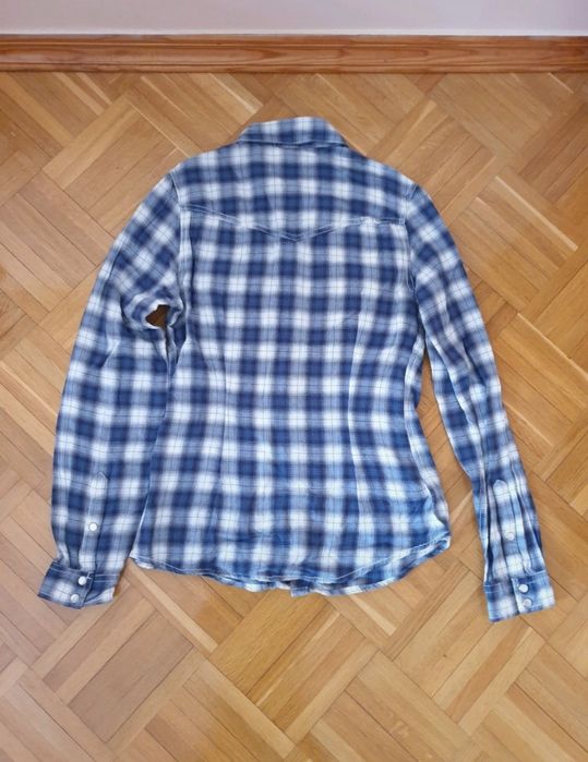 Niebieska koszula w kratę