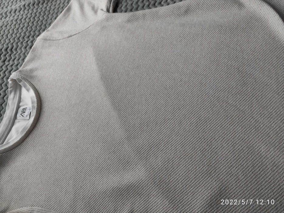 Męska bluzka ze strukturalnej dzianiny - ZARA