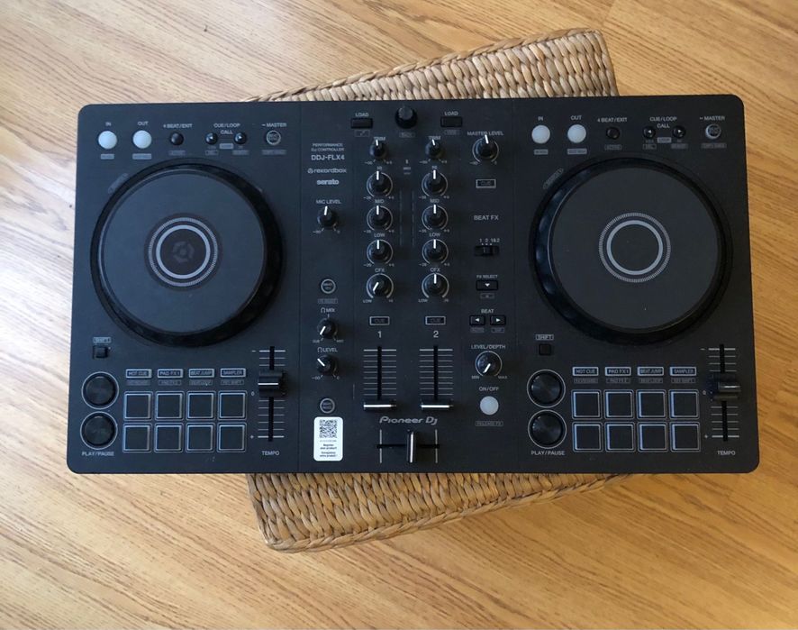 Pionner DDJ FLX 400