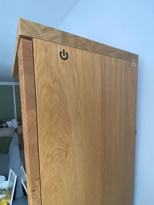 Dębowa witryna na szkło