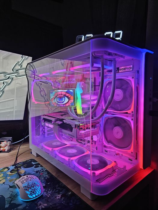 Pc gaming Ryzen 7 9800x3d  e rx 9070xt