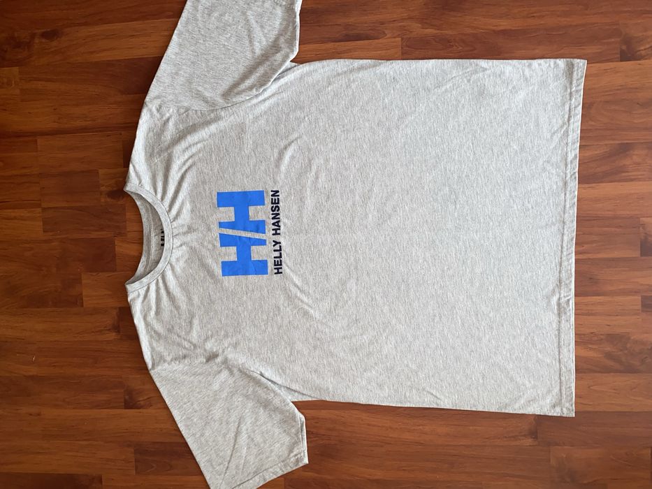 Продам футболку Helly Hansen