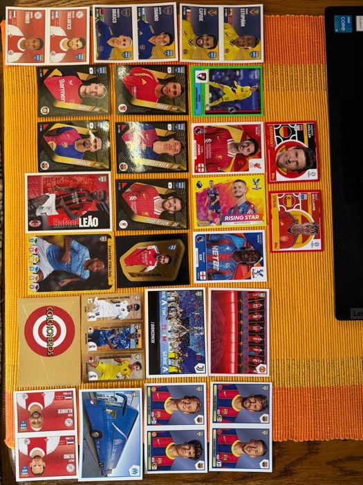 Наклейки panini футбольные ЛОТ