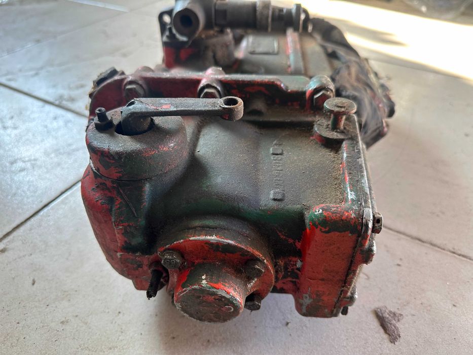 Насос топливный СМД 18--22