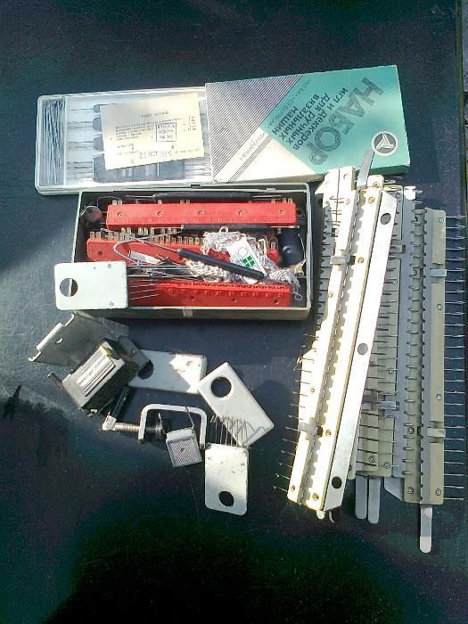 Продаю вязальную машину Нева 4-1 с дополнительным оборудованием