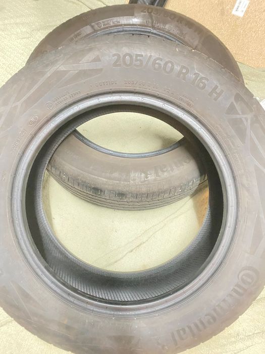 Pneus 205/60 R16 H