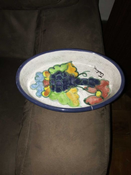 taca oval pintada com uvas pequena