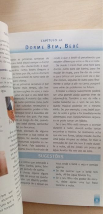 2 revistas e um guia sobre maternidade e bebés