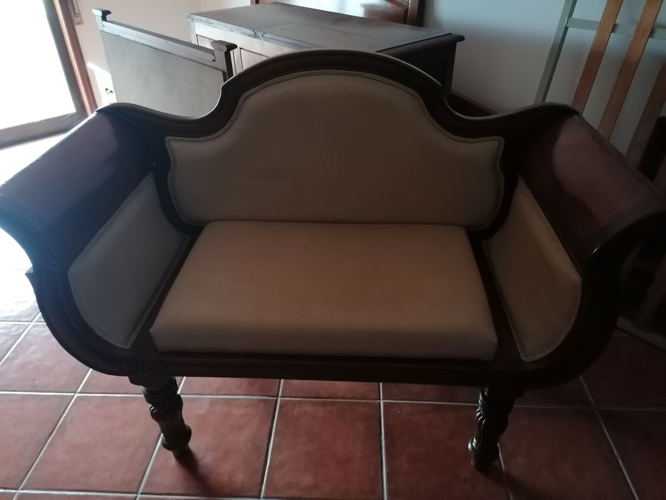 Cadeirão decorativo