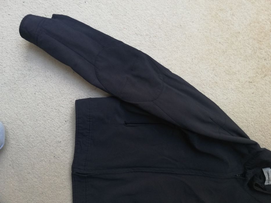 Czarna kurtka męska, rozmiar S.