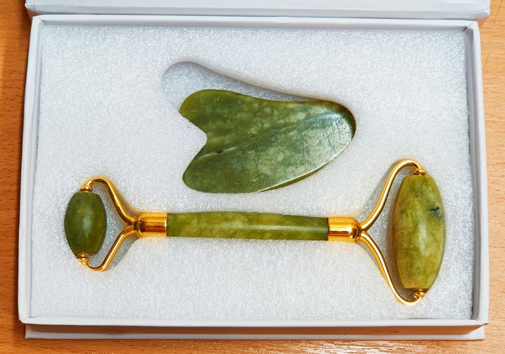 Массажер Гуаша Нефрит + Роллер