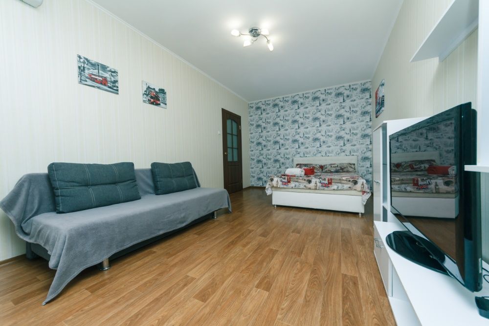 Квартира 1-к люкс подобово погодинно метро Осокорки Позняки River Mall