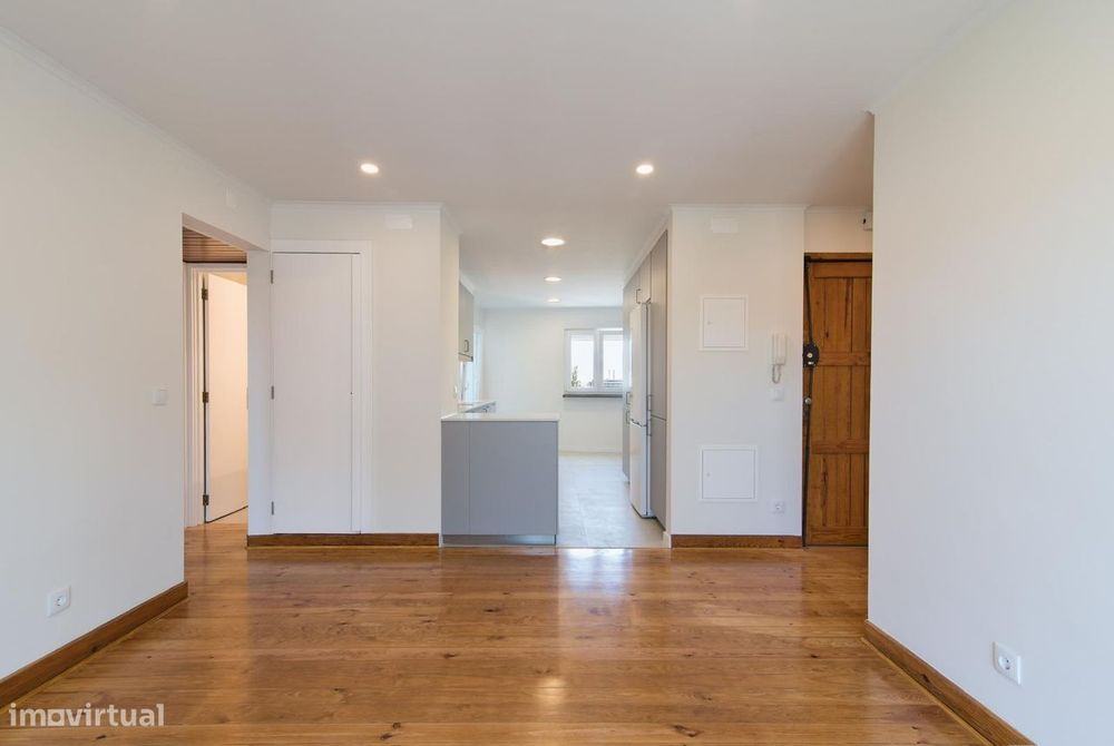 Arrendamento residencial de apartamento em rua General Silva Freire