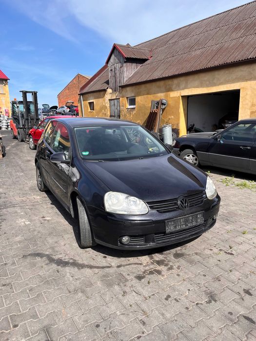Volkswagen Golf 5 Lampy zderzak maska klapa drzwi kokpit Kod lakieru LC9Z