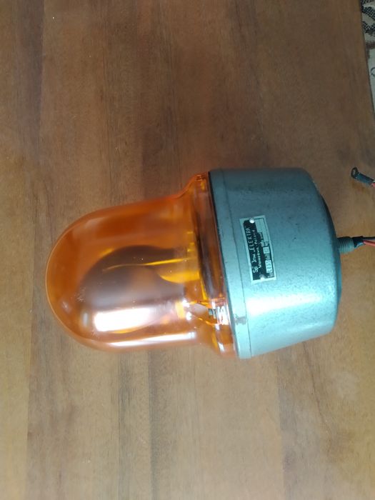 Продам маячек желтый