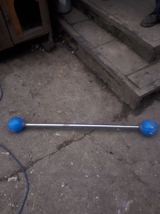 Штанга самодельная спортивная