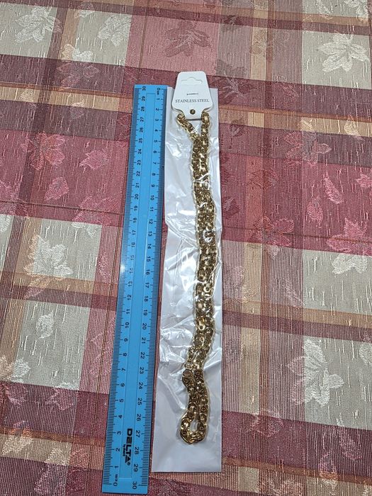 Цепочка не шею, медицинское золото