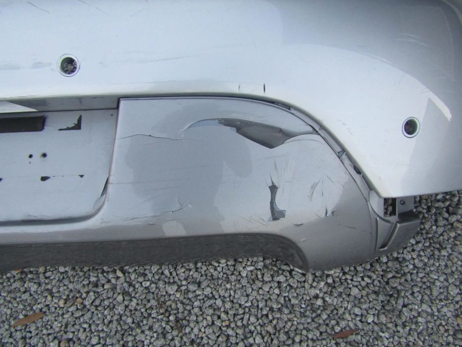 Para-choques traseiro Renault Clio IV GT Line(c/ danos , ver detalhes)