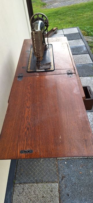 Przedwojenna maszyna do szycia Singer