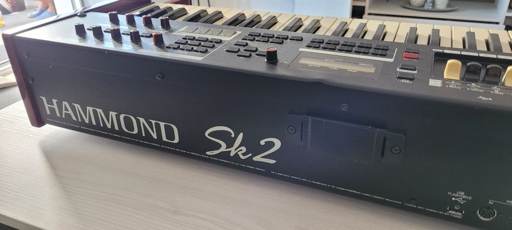 Sprzedam organy Hammond sk2sk2