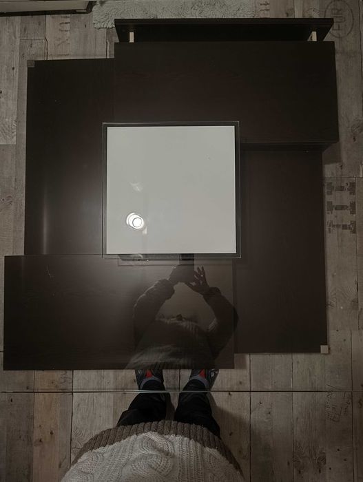 Nowoczesny szklany stół