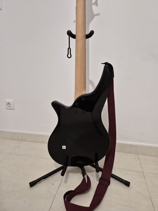 Bundle Fender Rumble LT25 e Jackson JS2 Spectra