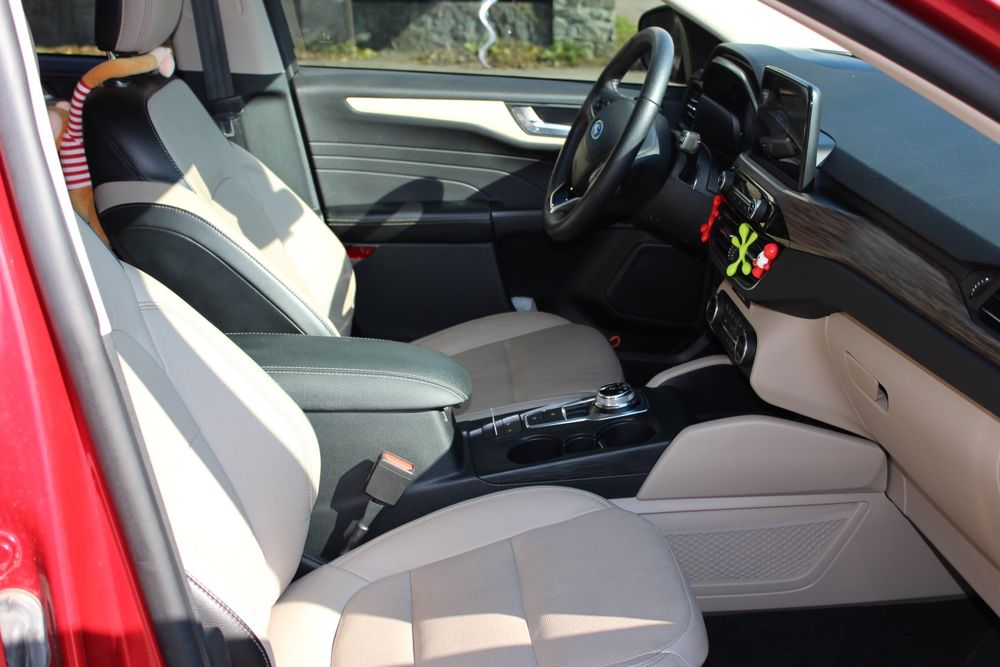 Ford escape titanium 2.5 hybrid awd