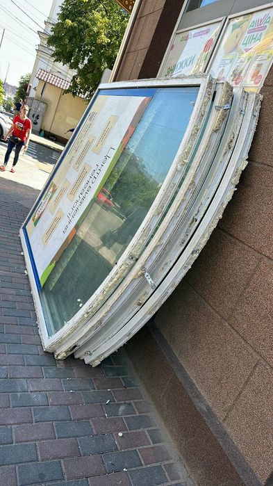 Пластикові вікна б/у