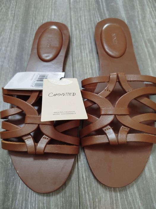 Нові шльопанці, фірми MNG, EU39, CN 248/88