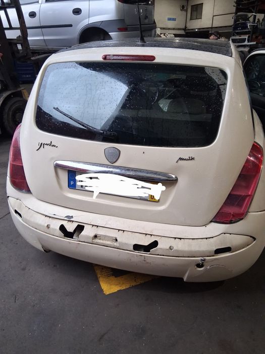 Lancia ypsilon para peças