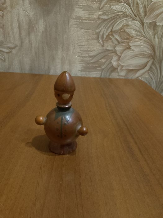 Игрушка деревянная