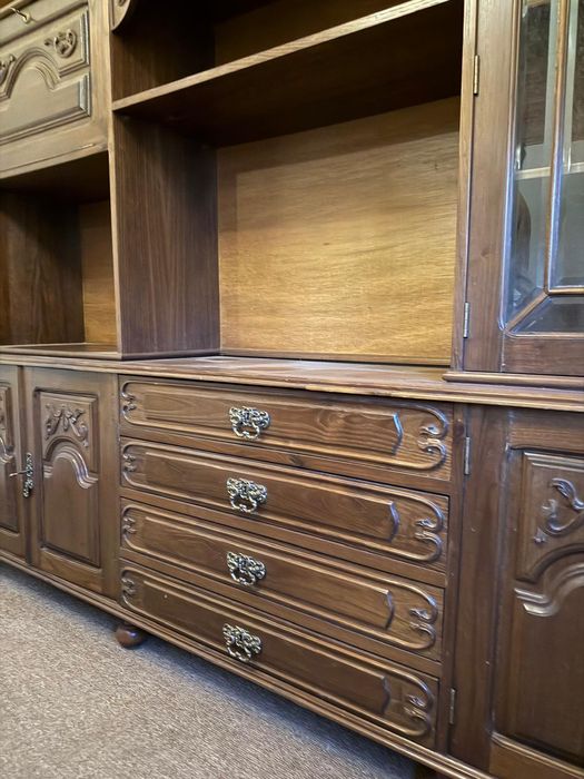 Móvel de sala / cristaleira / louceiro