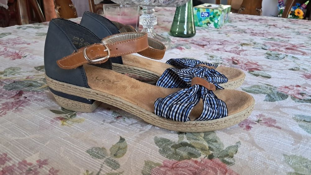 Nowe sandały Rieker skóra 38