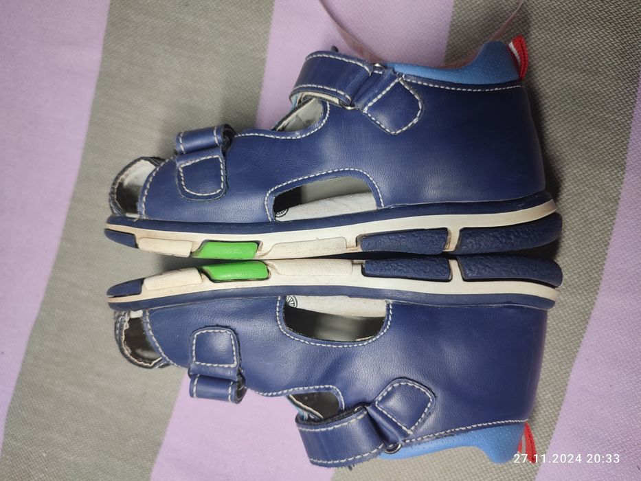 Босоніжки дитячі Світ.т. 25 розмір