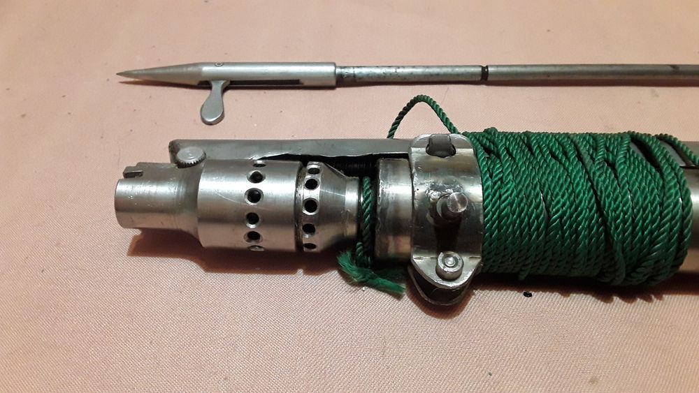 *Ружье для подводной охоты.