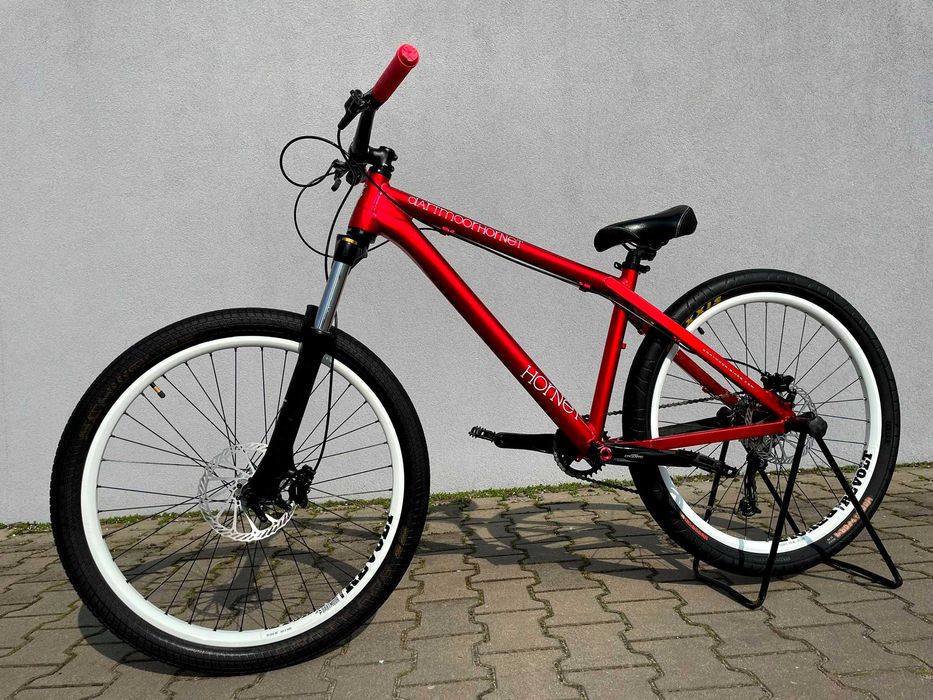 DIRT Dartmoor Hornet 2012 Bomber Deore Revolt phantom stunt dh fr