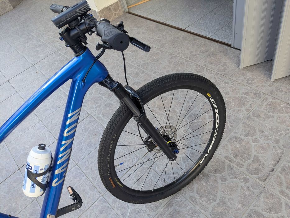 Bicicleta Canyon 27.5 Full Carbono – Tamanho M – Estado Como Nova