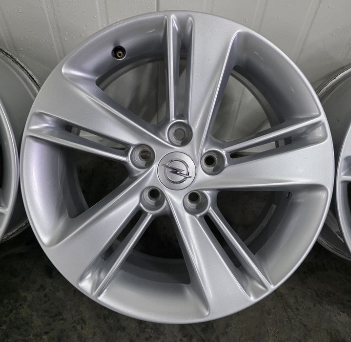 Alufelgi 5x114.3 17 Opel Viraro Renault Trafic Nissan