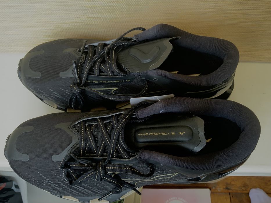 Оригінальні бігові кросівки Mizuno Wave Prophecy 12