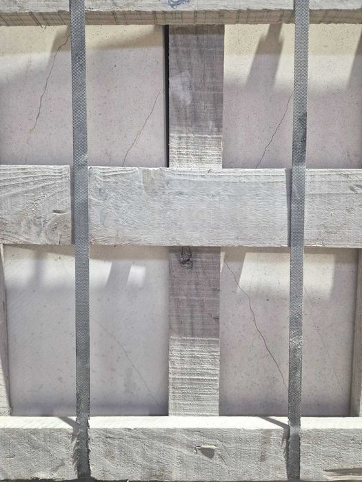 Ladrilho Moleano com veio e sem seleção - 1cm de espessura