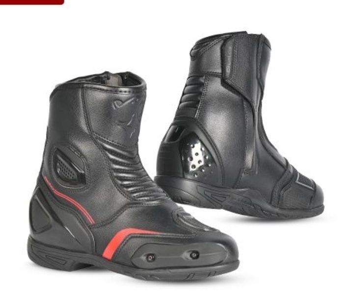 Botas Bella N 43 novas na caixa