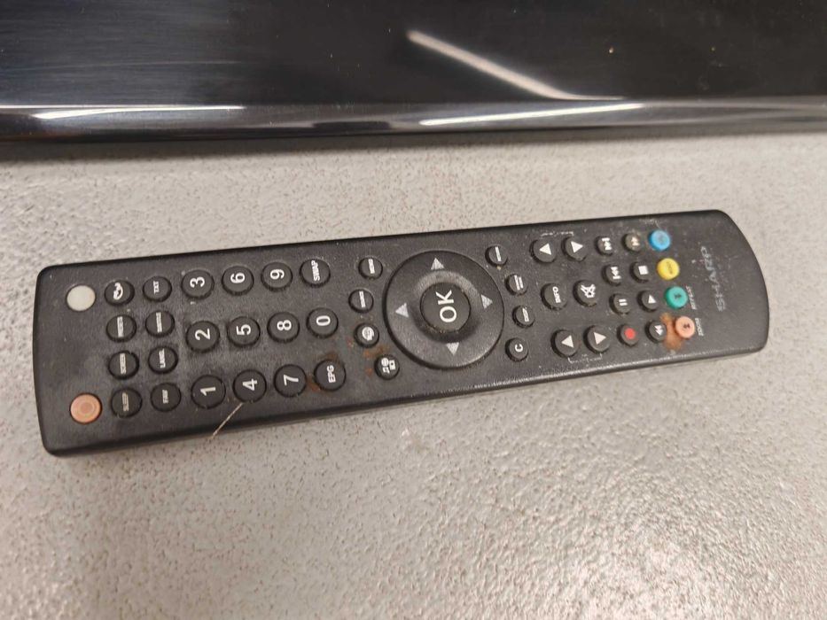 TV Sharp LC-40LE530E niesprawny na części i pilot