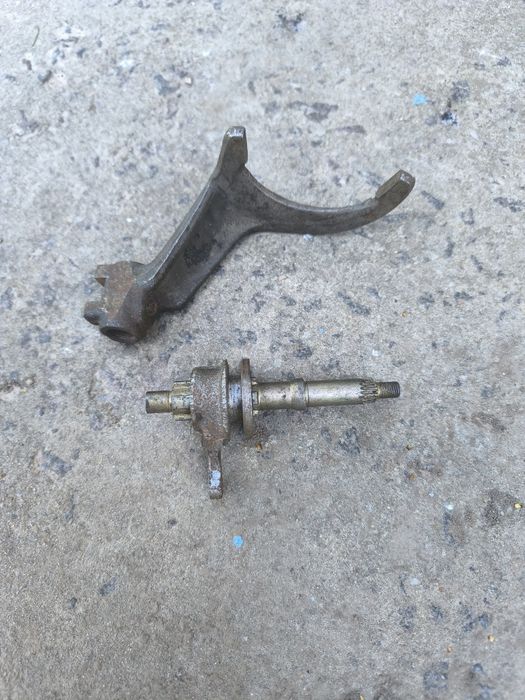 Деталі КПП УАЗ .