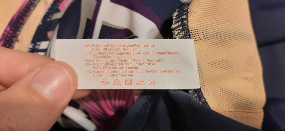 Strój kąpielowy jednoczęściowy Naturana granatowy kwiaty