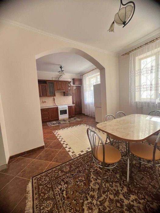 Оренда будинку в Мурованому