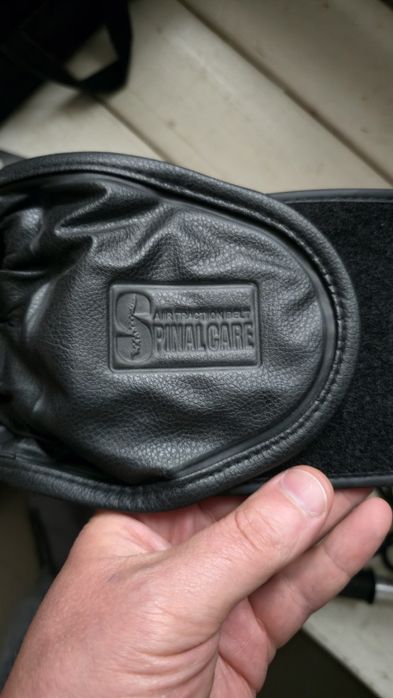 Декомпресійний надувний пояс.