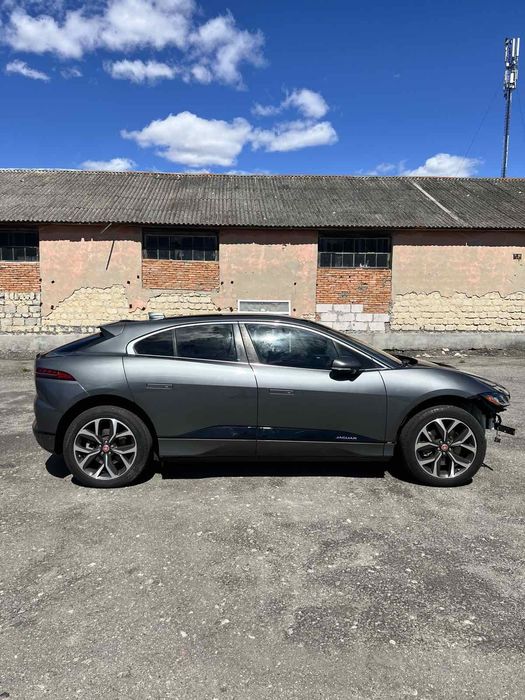Продам Jaguar i-pace EV 400